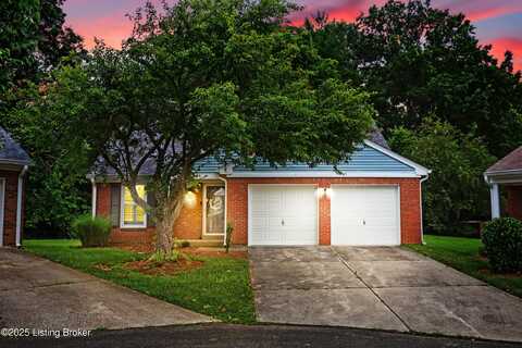 8724 Deer Point Ct, Louisville, KY 40242