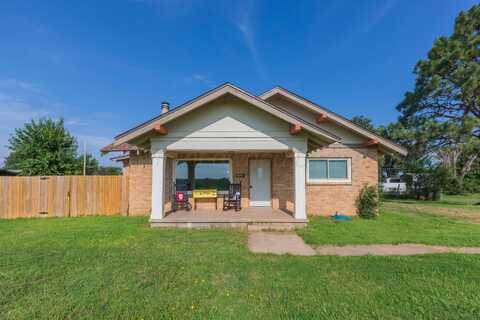 8315 Cole Rd, Pampa, TX 79065