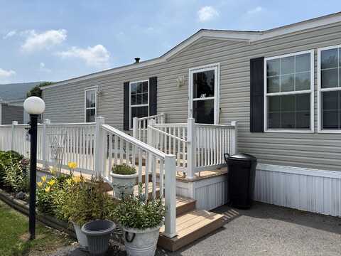 51 Hillside Place, Kunkletown, PA 18058