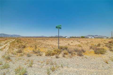 1690 W Gray Fox Way, Pahrump, NV 89048