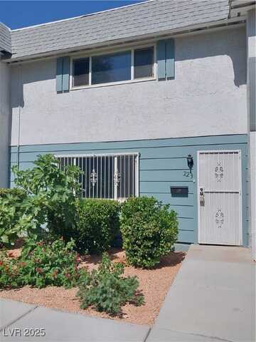 223 Greenbriar Townhouse Way, Las Vegas, NV 89121