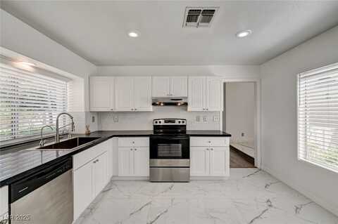 6944 Emerald Springs Lane, Las Vegas, NV 89113