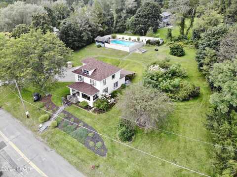 910 Maple Avenue, Honesdale, PA 18431