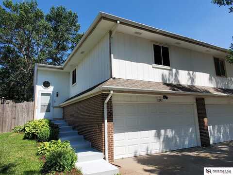 3202 NW 7th Street, Lincoln, NE 68521