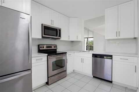 2900 NW 42nd Ave, Coconut Creek, FL 33066