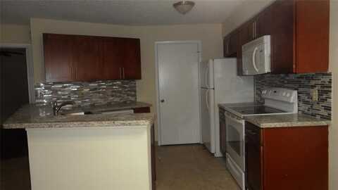 9999 Summerbreeze Dr, Sunrise, FL 33322