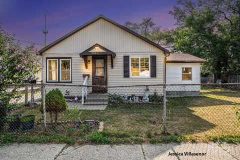 2813 Longstreet Avenue SW, Wyoming, MI 49509