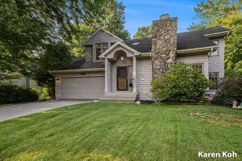 5268 E Woodmeade Court SE, Ada, MI 49301