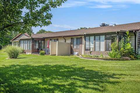 4770 Weston Avenue, Kalamazoo, MI 49006