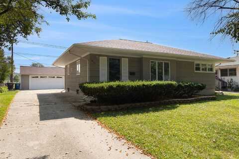 1610 Saunders Crescent, Ann Arbor, MI 48103