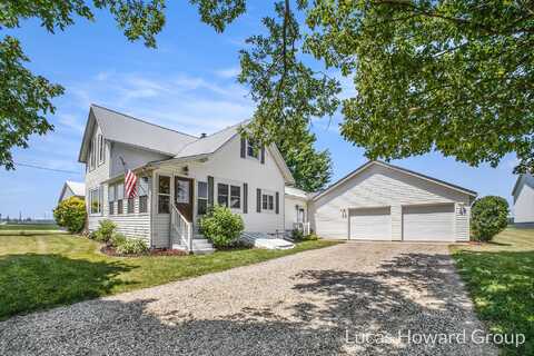 201 E Clarksville Road, Portland, MI 48875