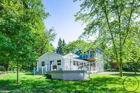 7443 W Roosevelt Road, Montague, MI 49437