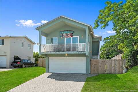 3214 SE Bonita Street, Stuart, FL 34997