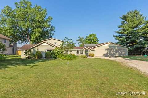 6835 McCords Avenue SE, Alto, MI 49302