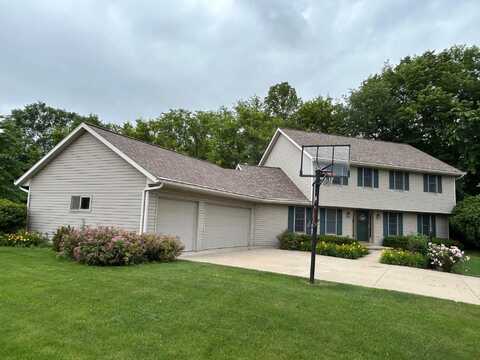 W2525 CLOVER DOWNS Court, APPLETON, WI 54915