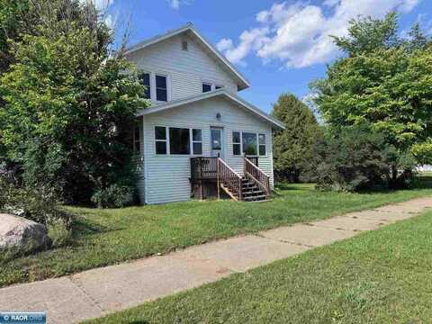 1027 E Chapman, Ely, MN 55731