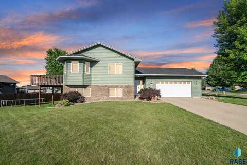8000 W Eli Ct, Sioux Falls, SD 57106
