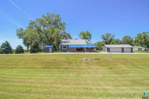 30021 471st Ave, Beresford, SD 57004