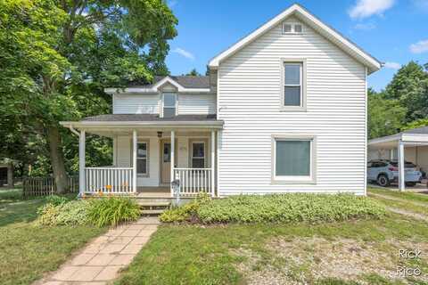 447 Divine Highway, Portland, MI 48875