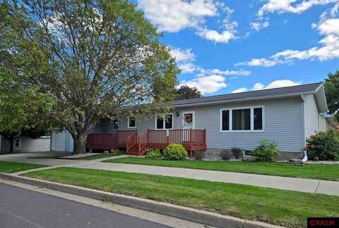123 S 7th Street, New Ulm, MN 56073