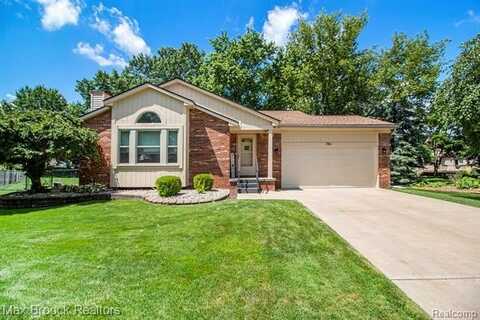 761 Stoney Drive, South Lyon, MI 48178