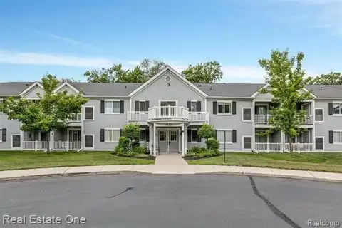 1127 S Lake Drive, Novi, MI 48377
