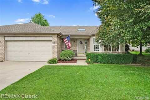 41176 Greenspire Dr, Clinton Township, MI 48038
