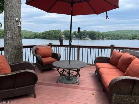 600 Warwick Tpke, West Milford, NJ 07421