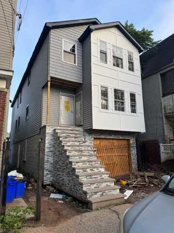 691 S 20Th St, Newark, NJ 07103