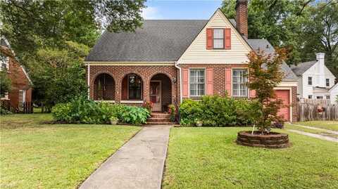 402 W 4th Avenue, Franklin, VA 23851