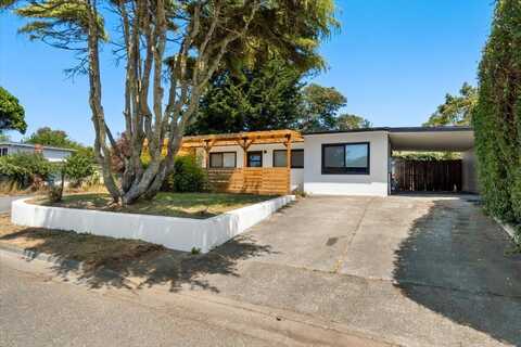 7209 Humboldt Hill Rd Road, Eureka, CA 95503