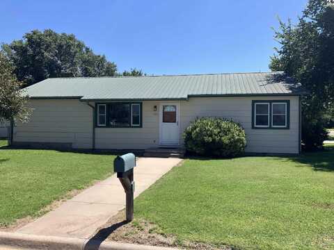 620 S Cedar St, Greensburg, KS 67054