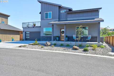 110 SOUTHSHORE AVE, The Dalles, OR 97058