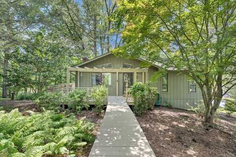 112 Crescent LN, Wirtz, VA 24184