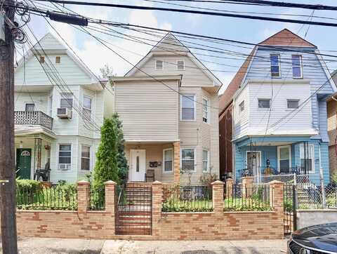 221 CLAREMONT AVE, JC, West Bergen, NJ 07305
