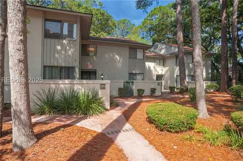 90 Gloucester Road, Hilton Head Island, SC 29928