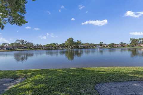 857 Worcester B Lane, Lake Worth, FL 33467