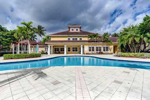 6510 Emerald Dunes Drive, West Palm Beach, FL 33411
