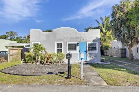 615 El Vedado, West Palm Beach, FL 33405