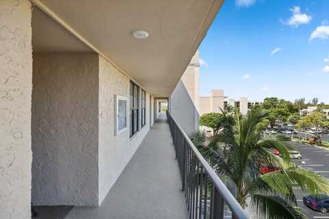13 Royal Palm Way, Boca Raton, FL 33432