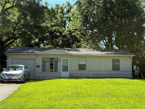 2505 S 52nd Street, Kansas City, KS 66106