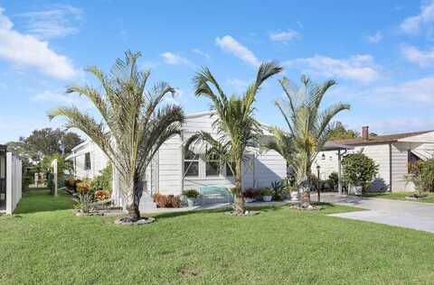 7850 SE Shenandoah Drive, Hobe Sound, FL 33455