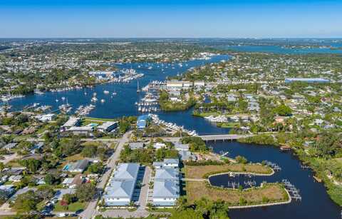 4695 SE Manatee Way, Stuart, FL 34997
