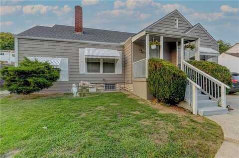 4204 SUNRISE Drive, Kansas City, MO 64123