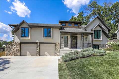2105 SW Brookshire Drive, Blue Springs, MO 64015