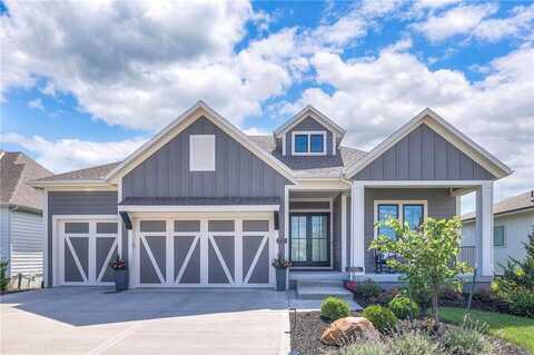 17313 Oakshire Street, Overland Park, KS 66221