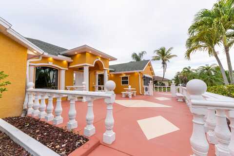 2853 SE Melaleuca Boulevard, Port Saint Lucie, FL 34952