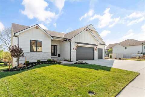 1509 NE Stewart Court, Lees Summit, MO 64064