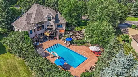 2255 Chelmsford Lane, Saint Cloud, MN 56301