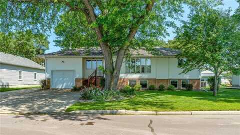 307 Higbie Avenue E, Minnesota Lake, MN 56068